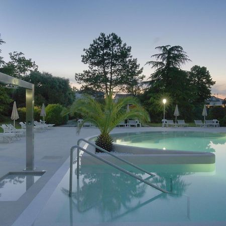 Hotel Des Bains Terme Montegrotto Terme Esterno foto