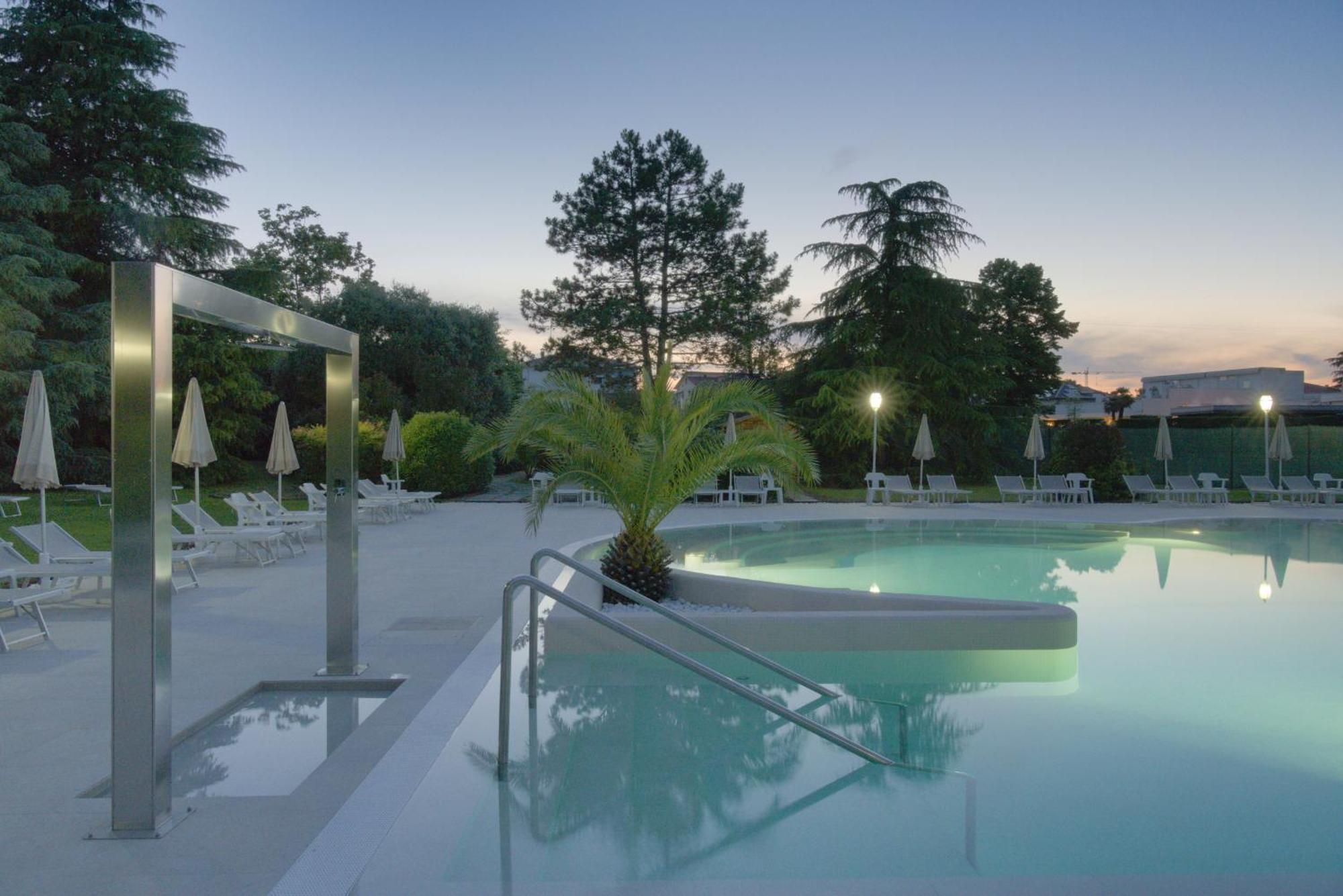 Hotel Des Bains Terme Montegrotto Terme Esterno foto