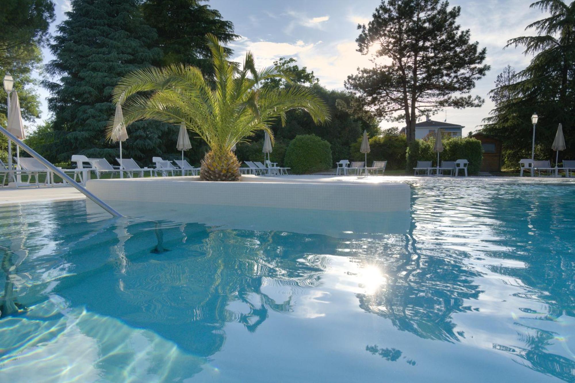Hotel Des Bains Terme Montegrotto Terme Esterno foto